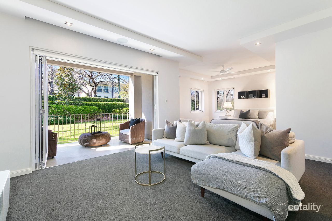 14 Warrabina Ave, St Ives, NSW 2075