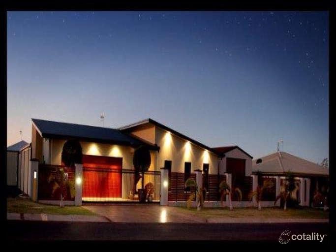 31 Bernborough Ave, Moranbah, QLD 4744