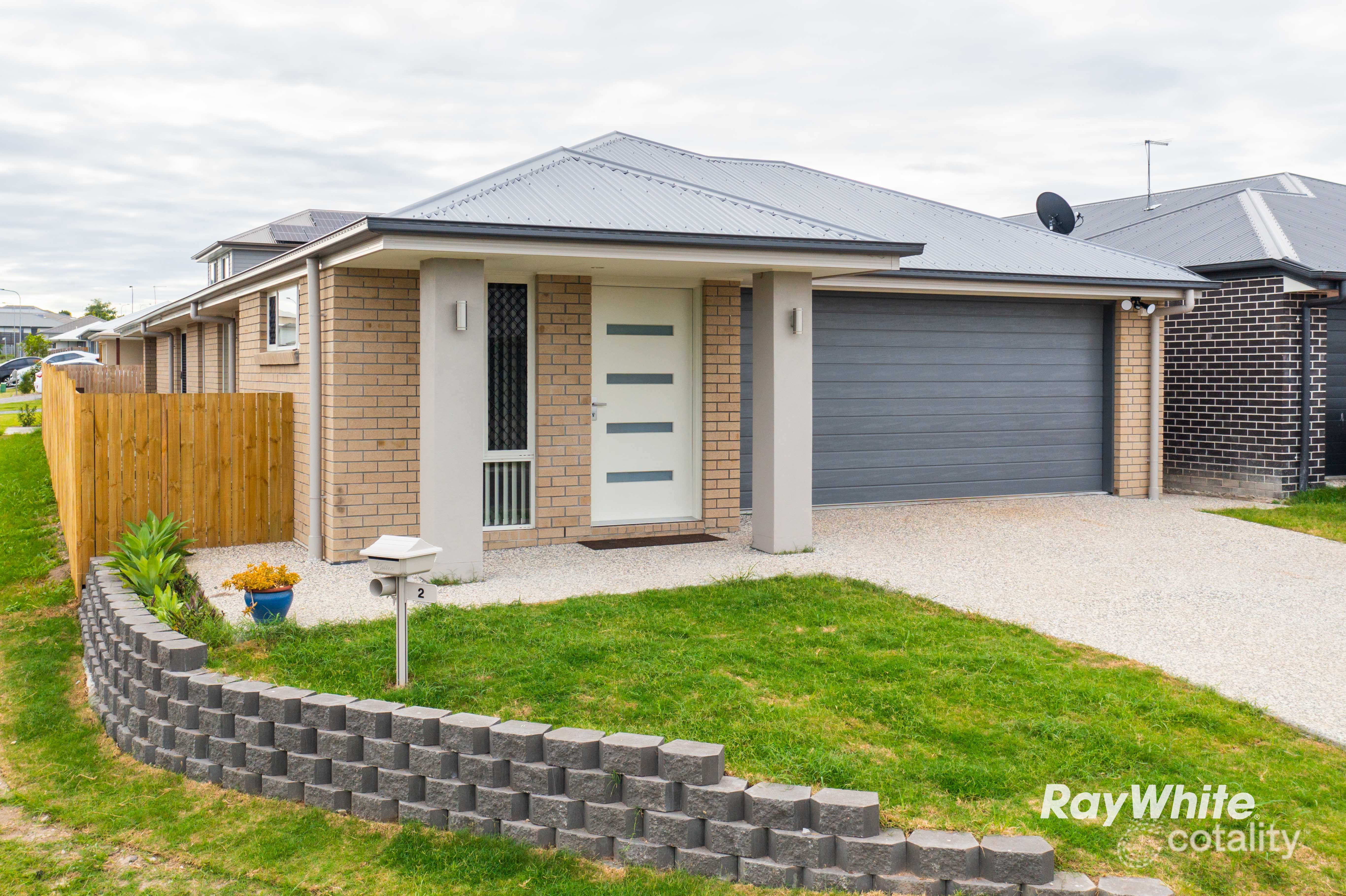 2 Wang St, Park Ridge, QLD 4125