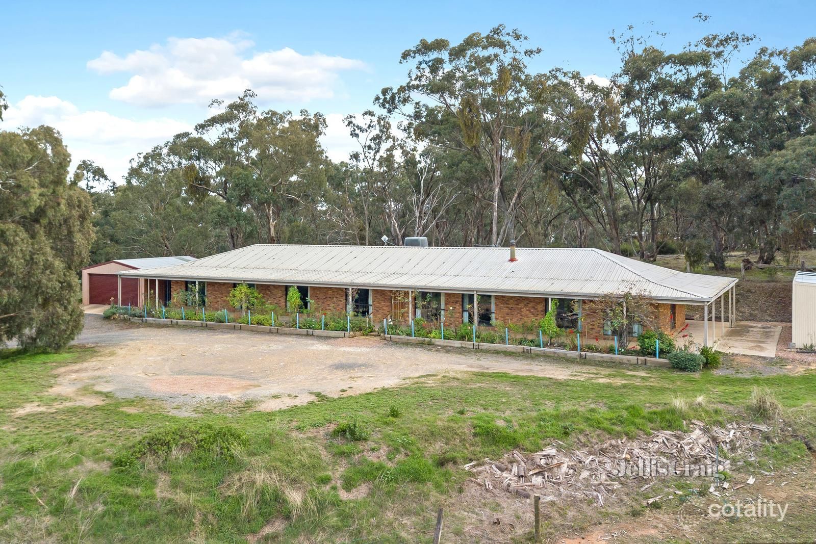 2e Palmerston St, Newstead, VIC 3462