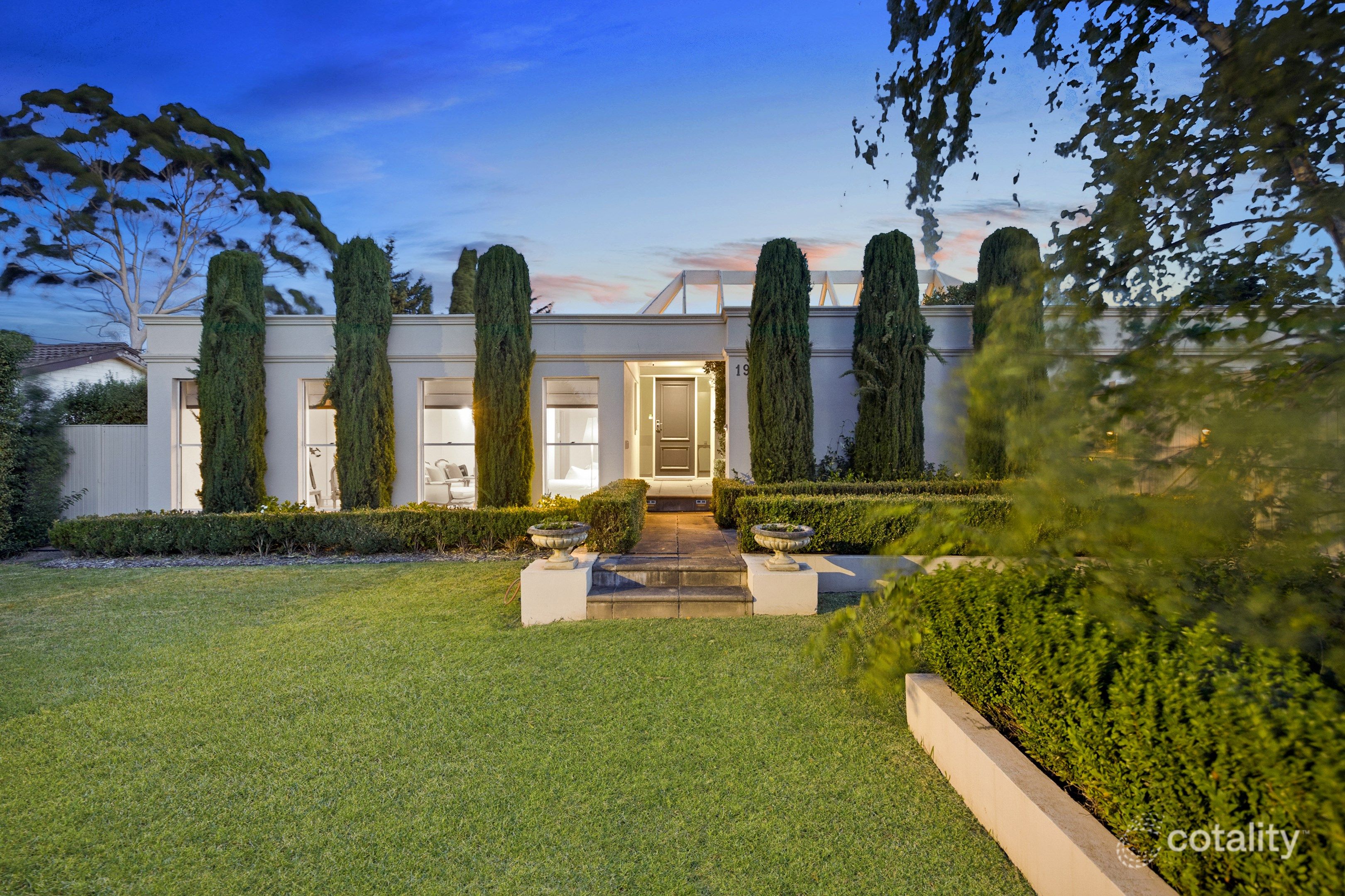 19 Mount Eliza Way, Mount Eliza, VIC 3930