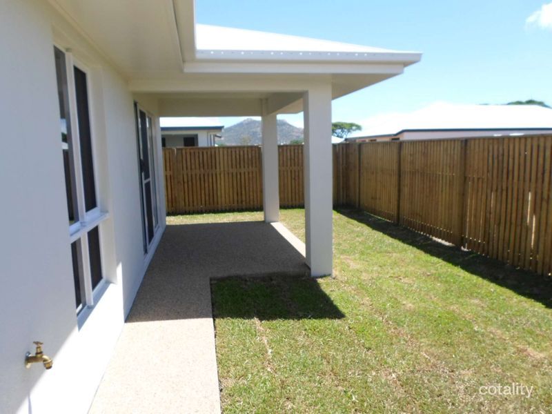 82 Riveredge Bvd, Oonoonba, QLD 4811