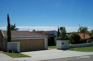 44 Hopkins Way, Spearwood, WA 6163