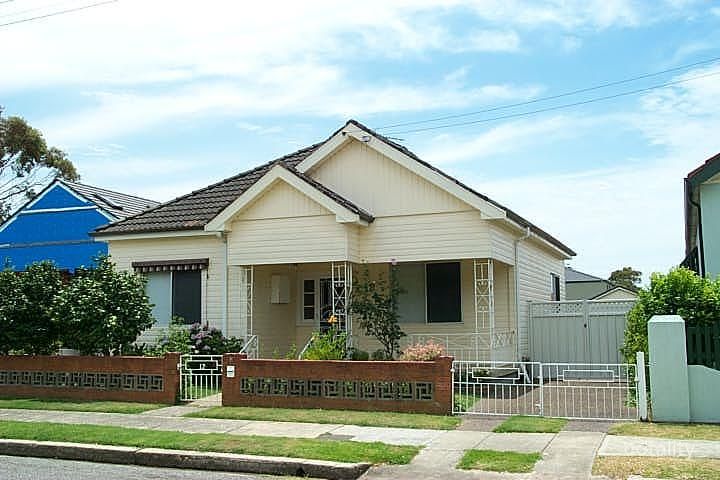 12 Turnbull St, The Junction, NSW 2291