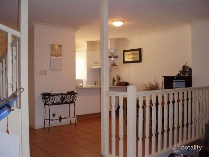 102/152 Palm Meadows Dr, Carrara, QLD 4211