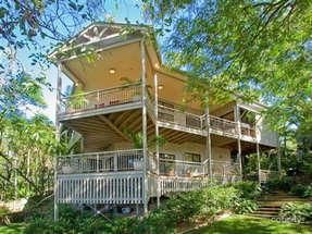 10 Kerrydan St, Holland Park West, QLD 4121