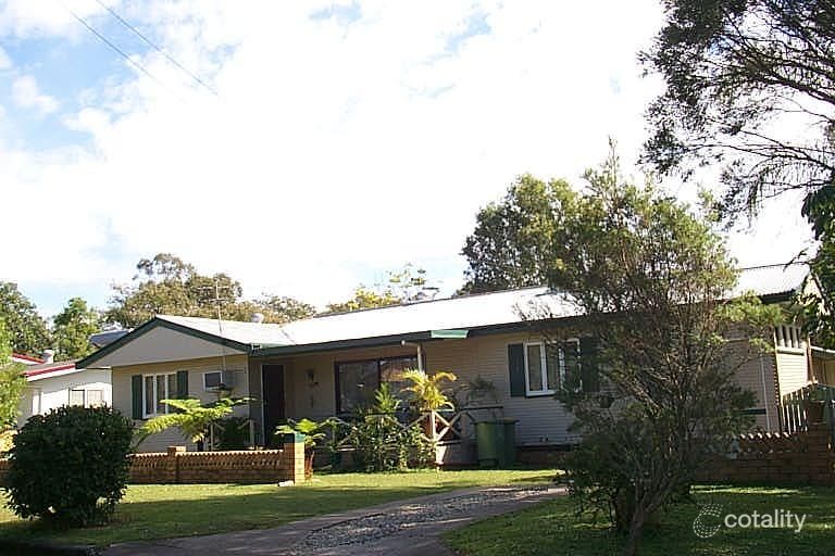 17 Bowen Ave, Albany Creek, QLD 4035