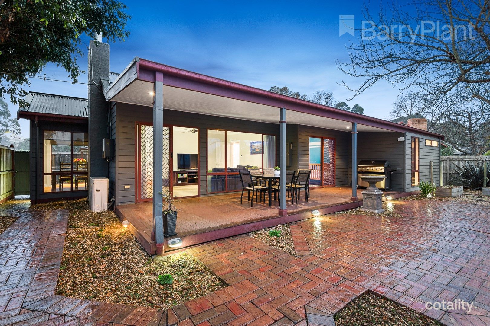 35 Diane Cres, Mooroolbark, VIC 3138