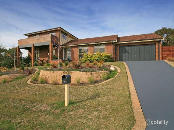 1 Polly Kelly Pl, Frankston South, VIC 3199