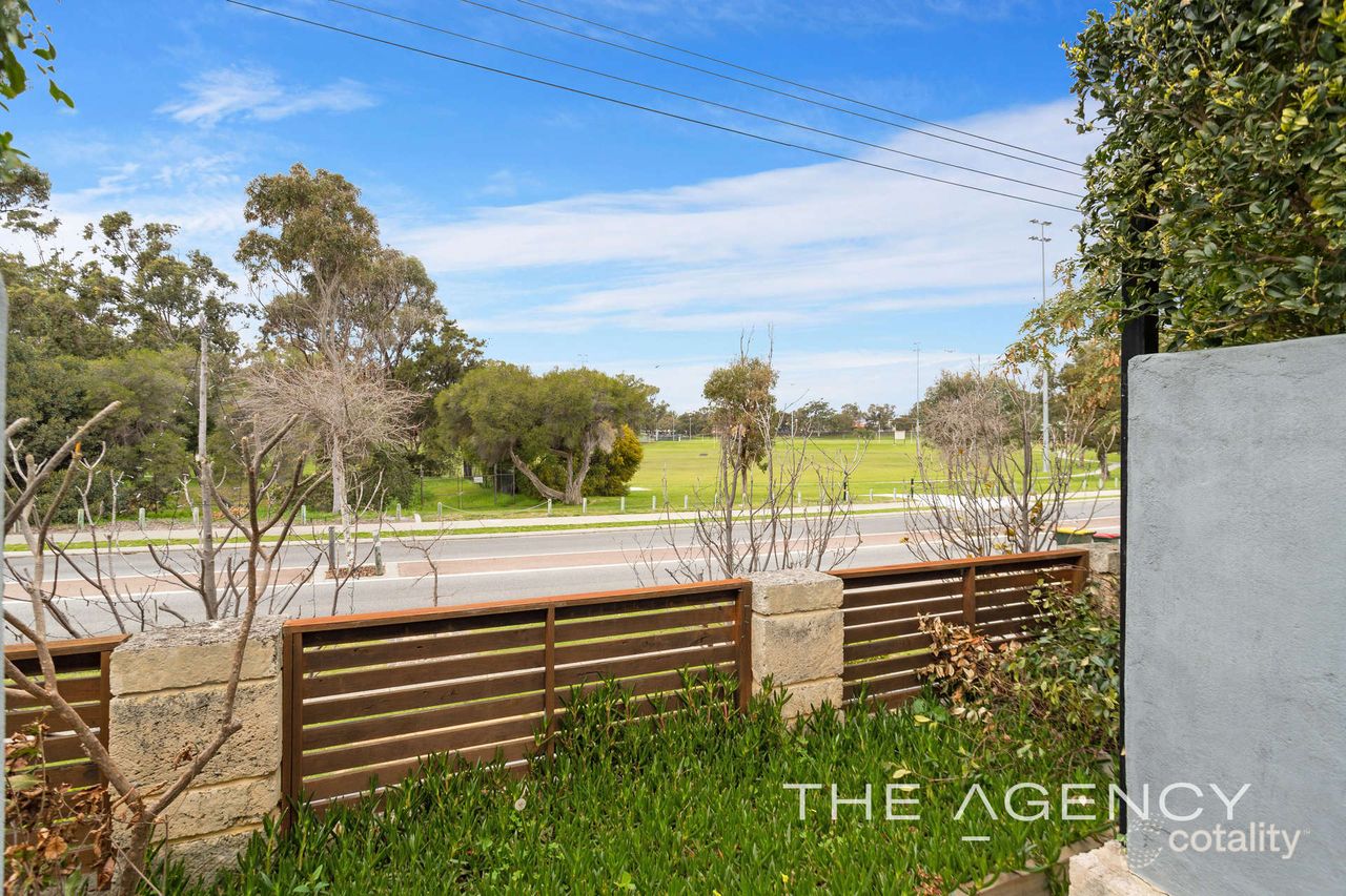 15 Forrest Rd, Padbury, WA 6025