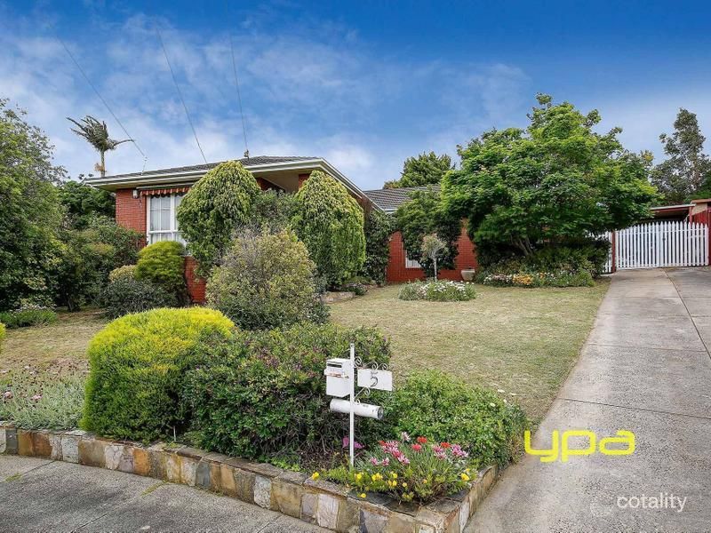 5 Caple Pl, Gladstone Park, VIC 3043