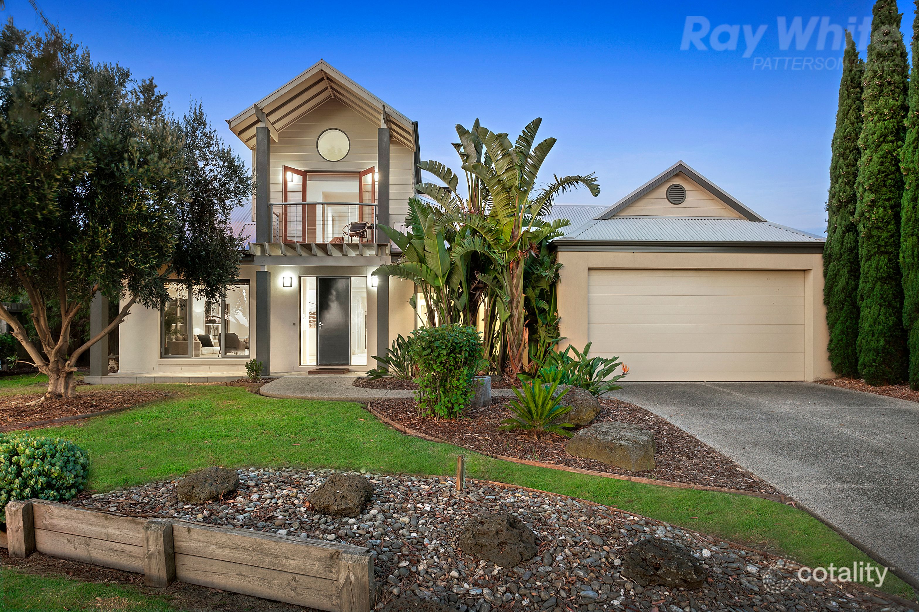 6 Macquarie Cir, Waterways, VIC 3195