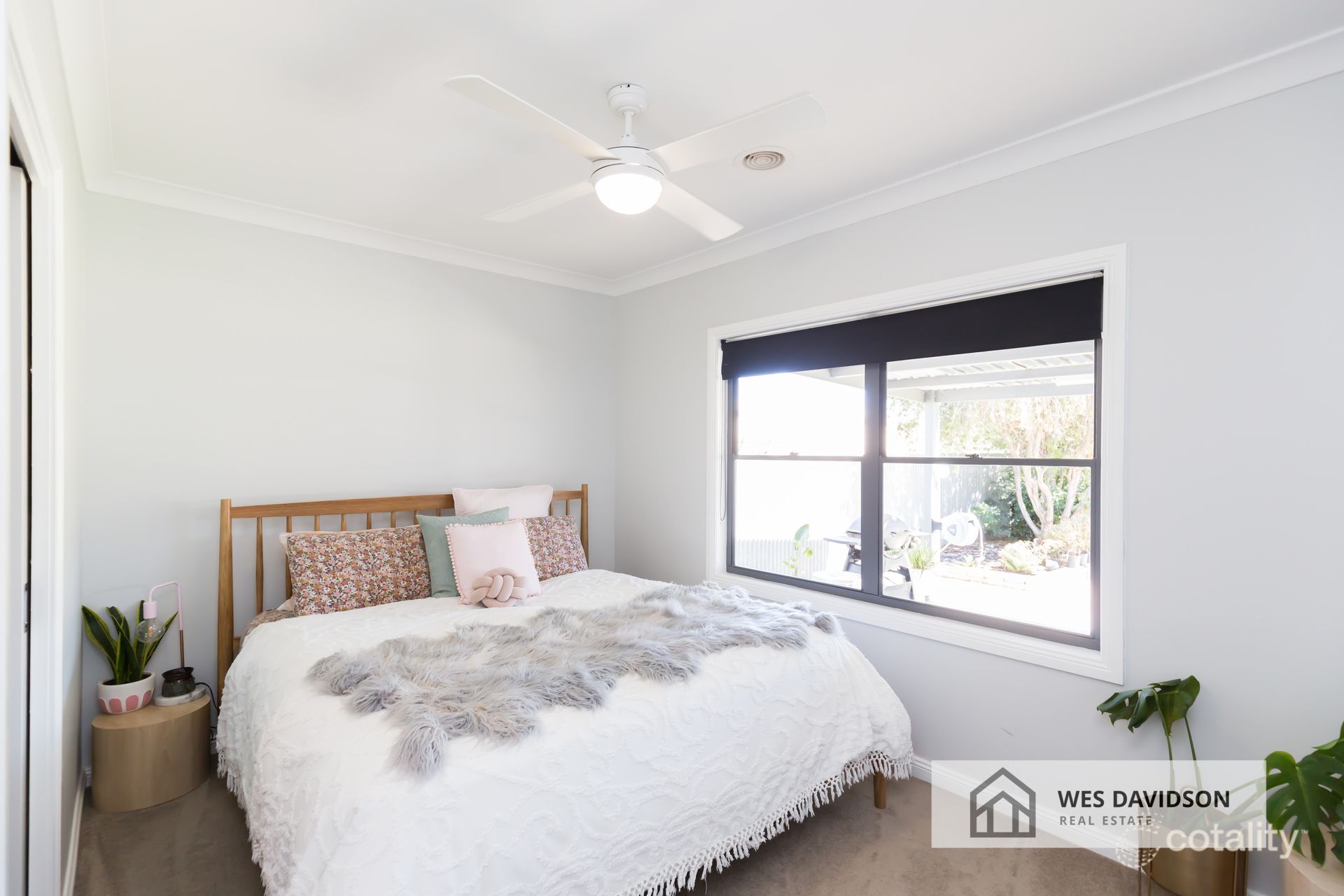12 Dollar Ave, Horsham, VIC 3400
