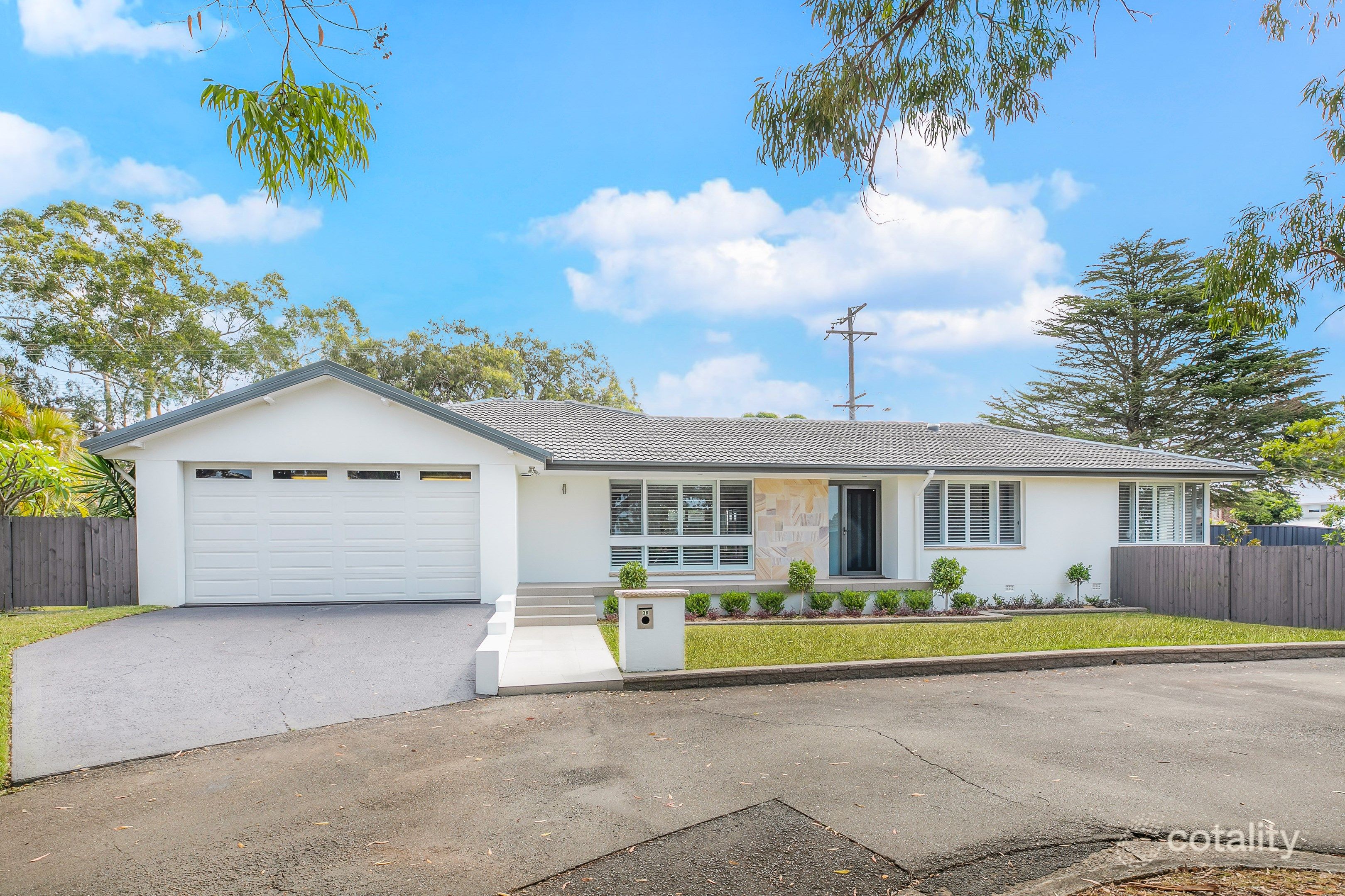 38 Cudgee Rd, Gymea Bay, NSW 2227