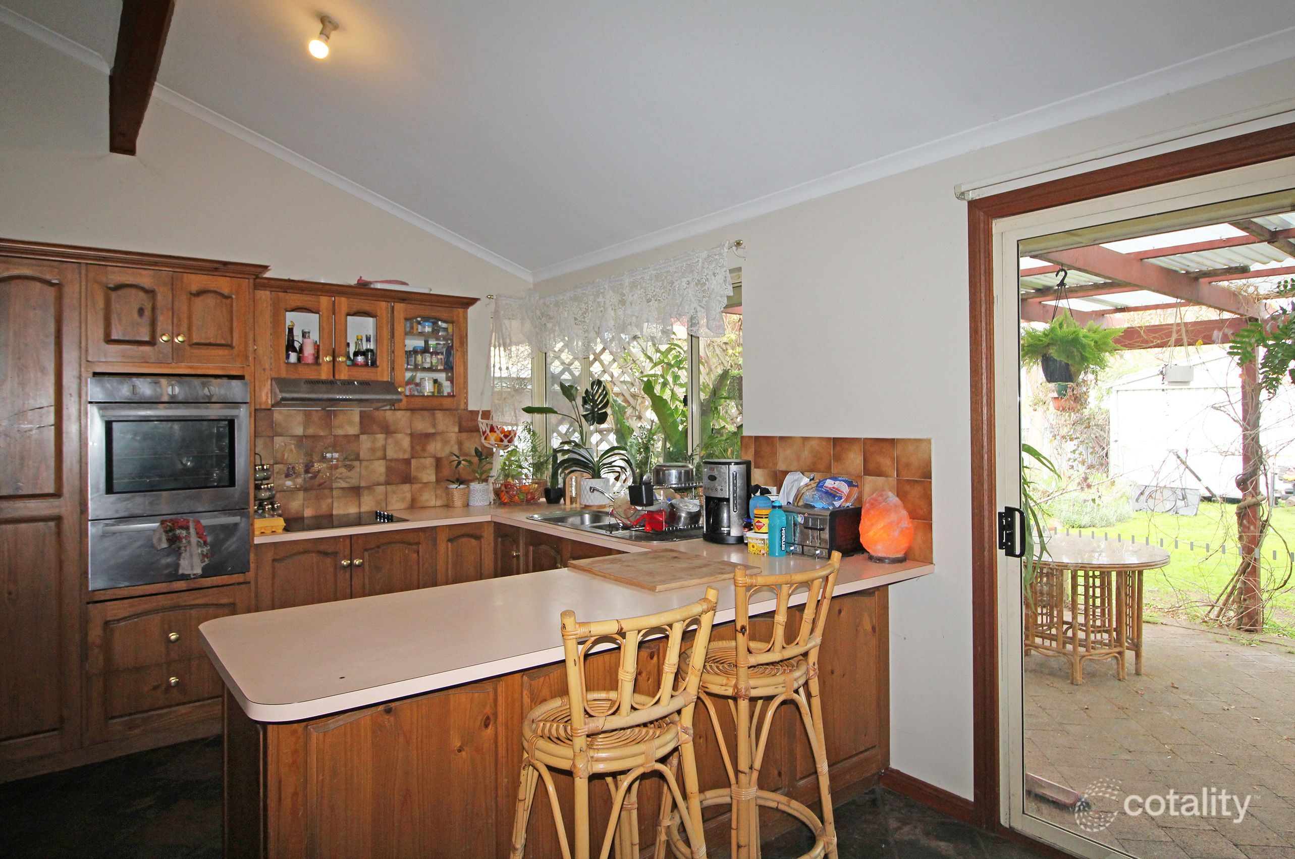 8 St Nicholas Ave, Port Willunga, SA 5173