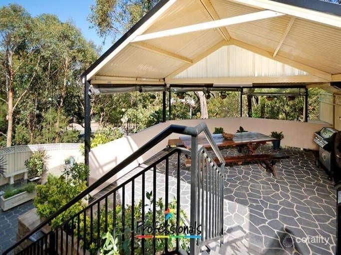 9 Bataan Cl, Illawong, NSW 2234