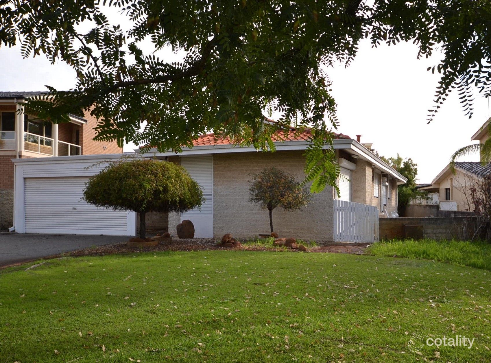 7 Second Ave, Rossmoyne, WA 6148