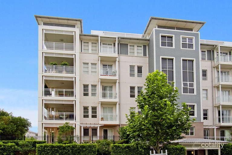 10/60-66 Village Dr, Breakfast Point, NSW 2137