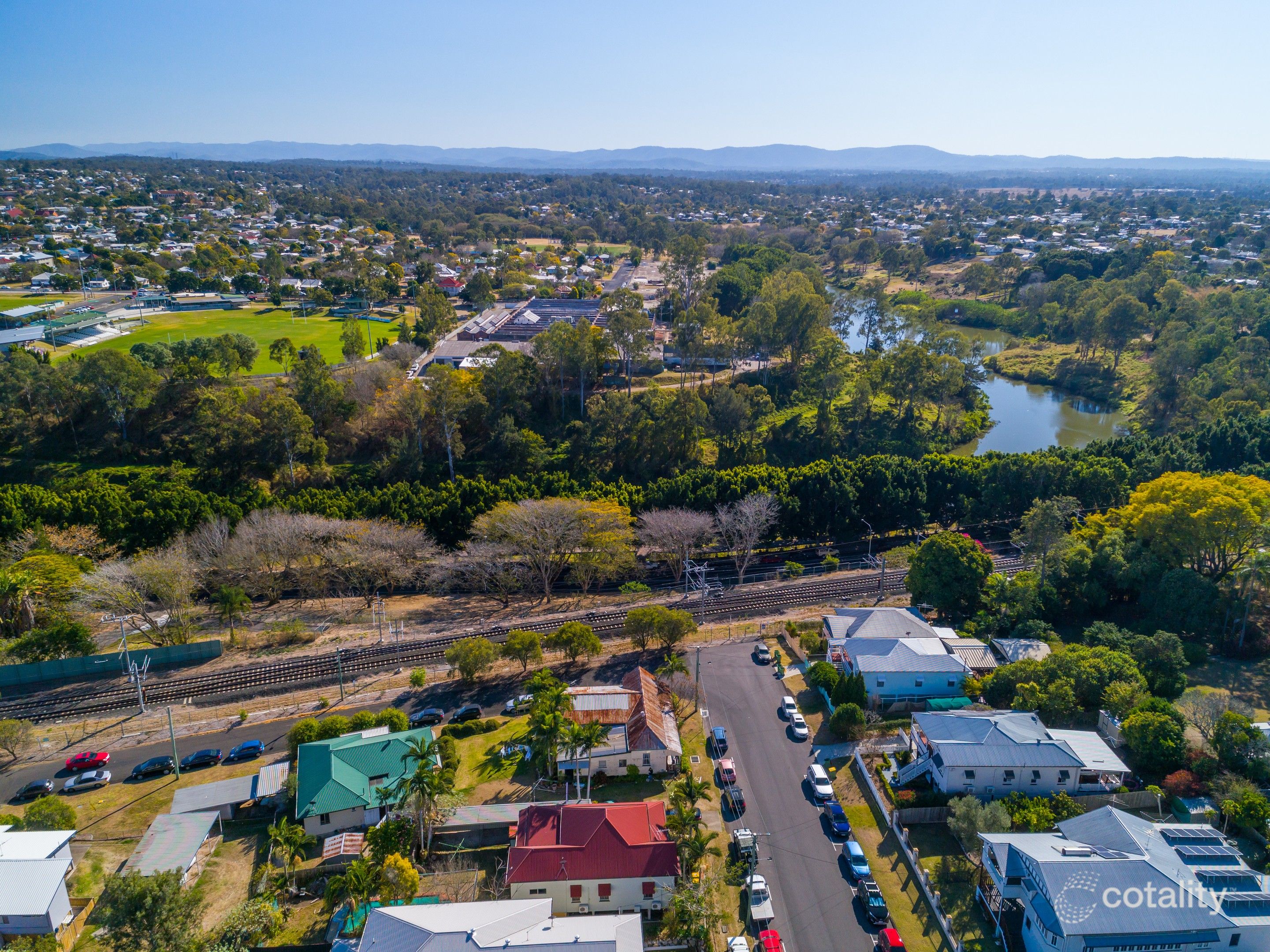 1 Thorn St, Ipswich, QLD 4305