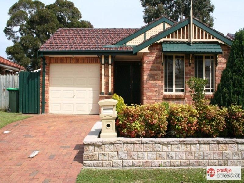 30 Paroo Ct, Wattle Grove, NSW 2173