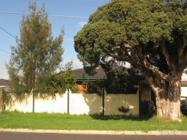 20 Hopetoun St, Dandenong, VIC 3175