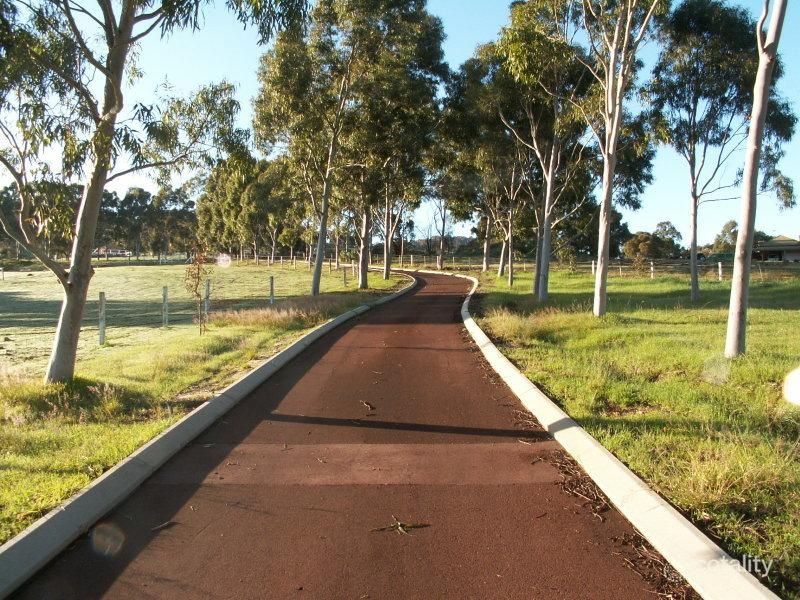 750 Campersic Rd, Brigadoon, WA 6069