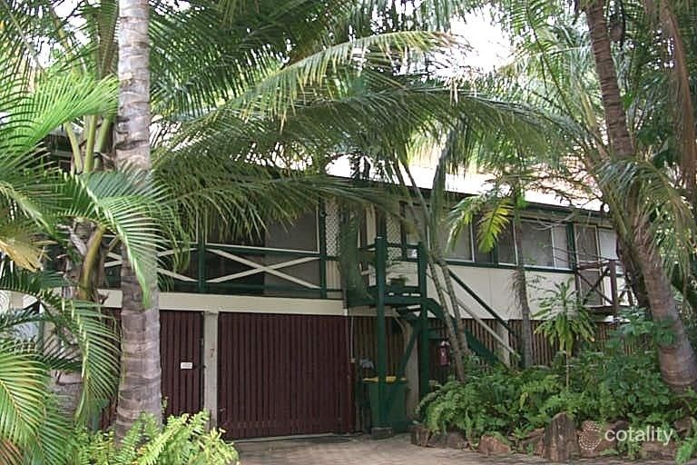 7 Fryer St, North Ward, QLD 4810