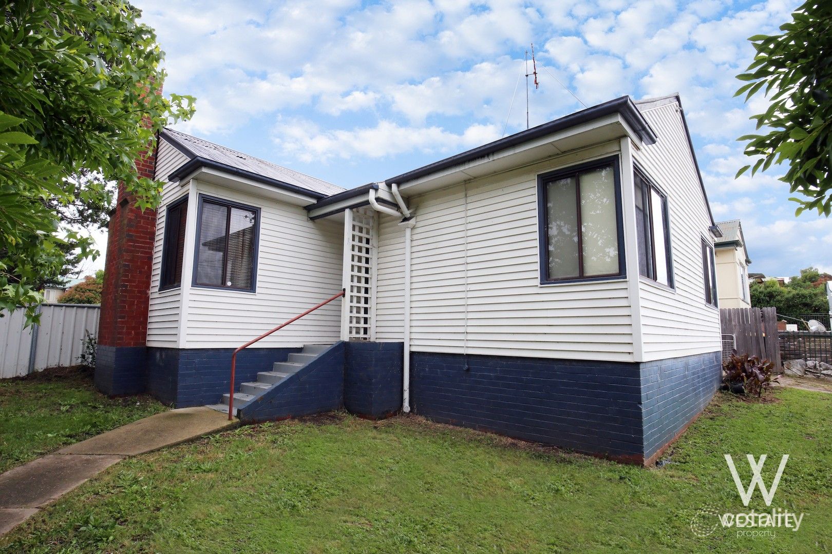 259 Peel St, West Bathurst, NSW 2795