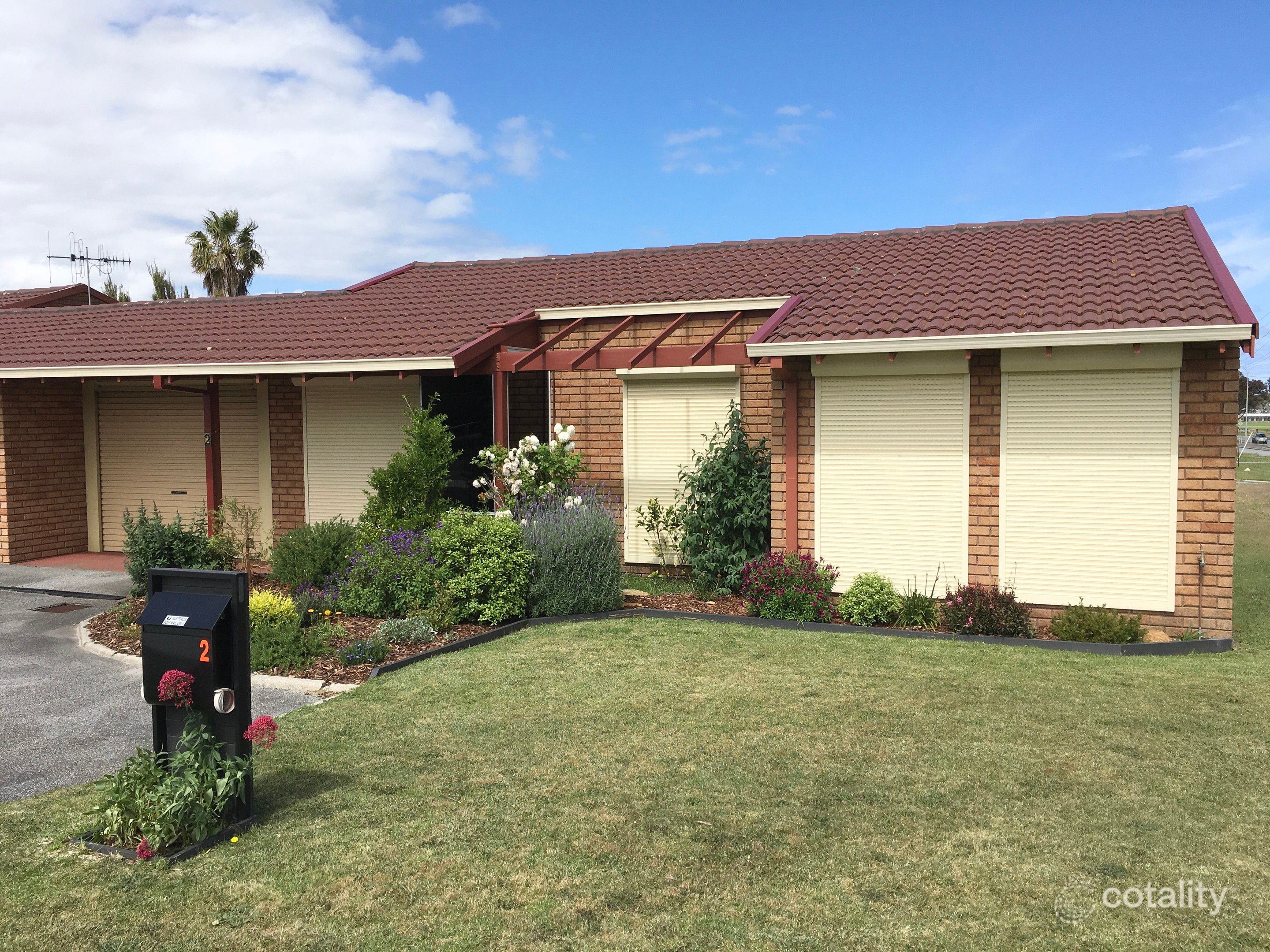 2/4 Beaufort Rd, Yakamia, WA 6330