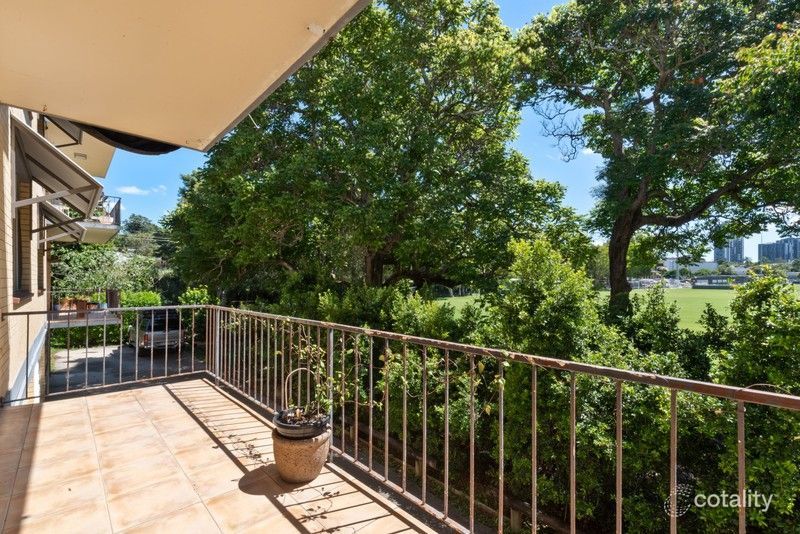 2/69 Lang Pde, Auchenflower, QLD 4066