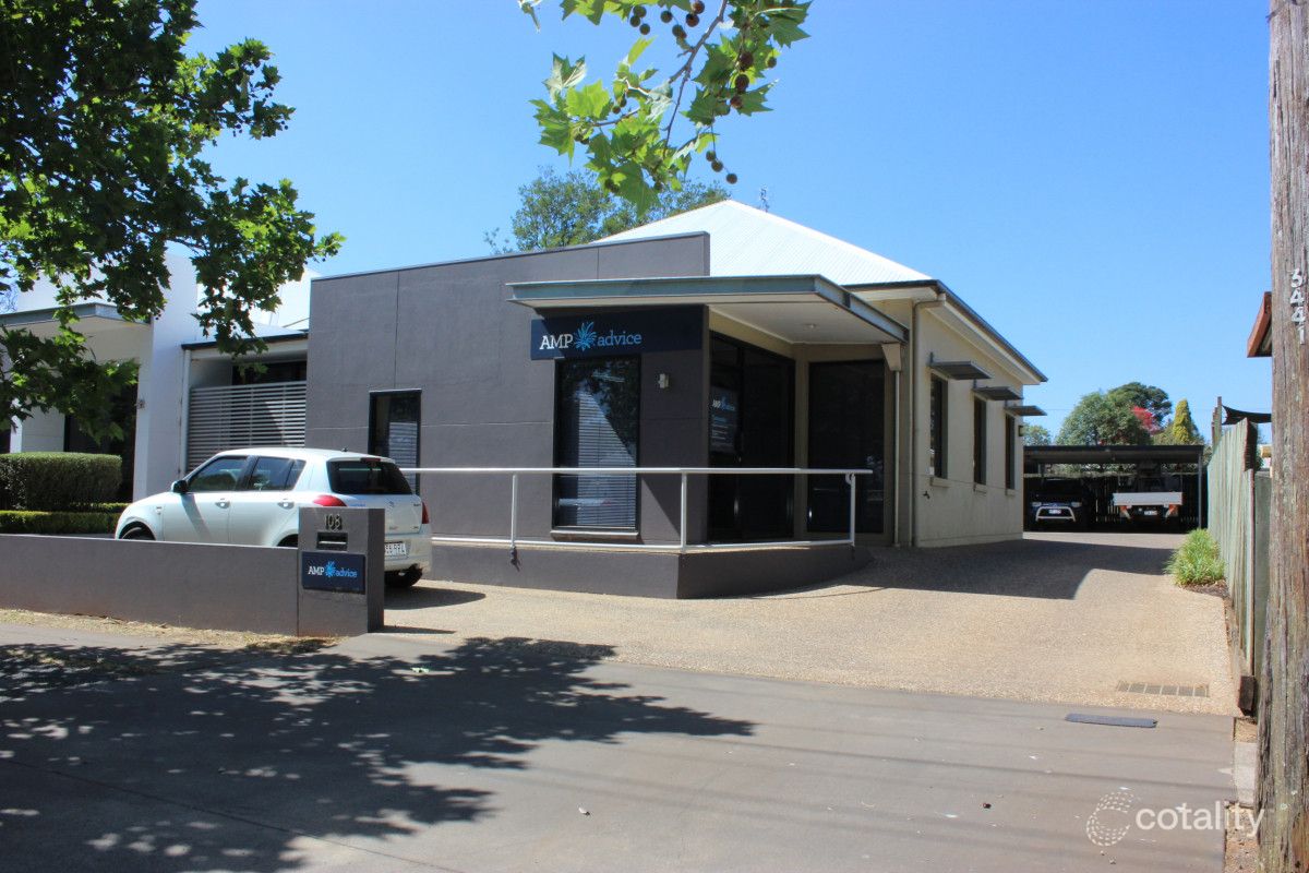 106-108 Herries St, East Toowoomba, QLD 4350