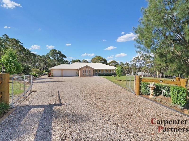10 Albert Kench Pl, Buxton, NSW 2571