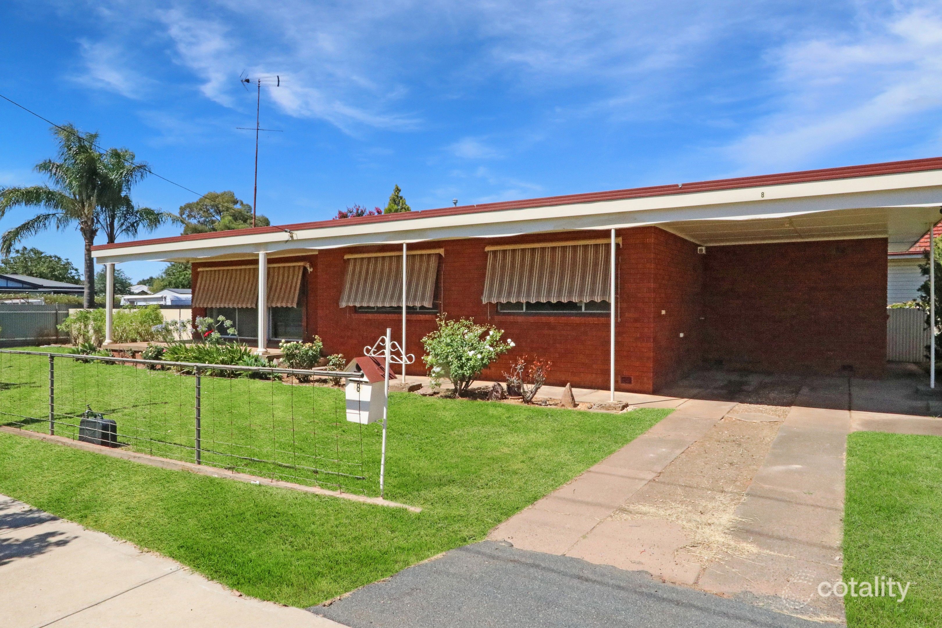 8 Trungley Hall Rd, Temora, NSW 2666