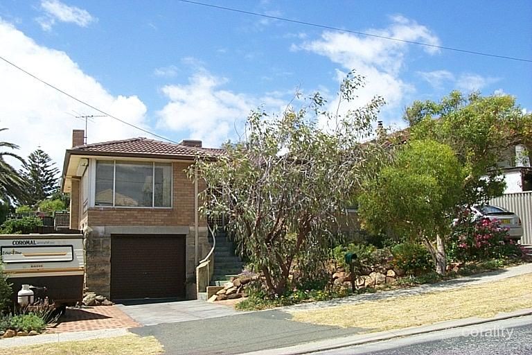 19 Lynn St, Trigg, WA 6029