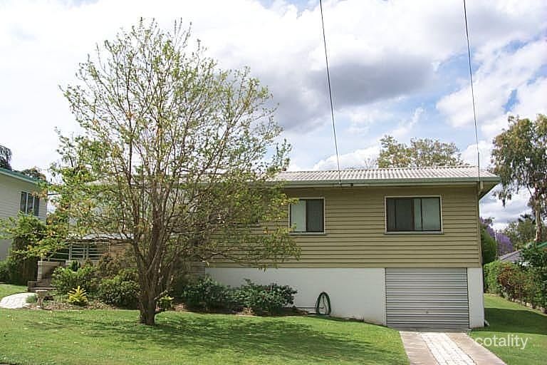 26 Edson St, Kenmore, QLD 4069