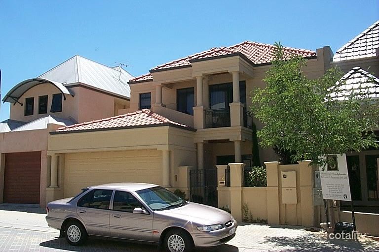 16 Jewell Lane, East Perth, WA 6004