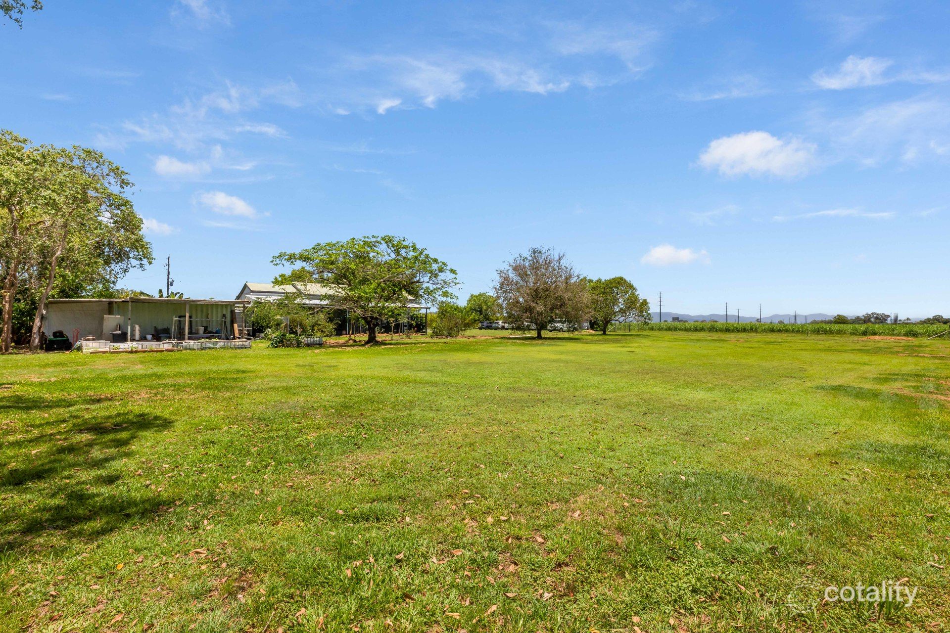 141 Hay Point Rd, Alligator Creek, QLD 4740