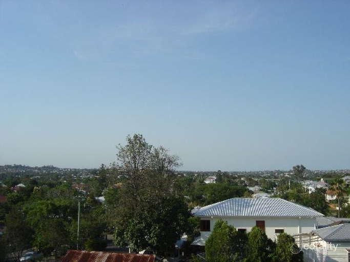 21 Rougham St, Windsor, QLD 4030