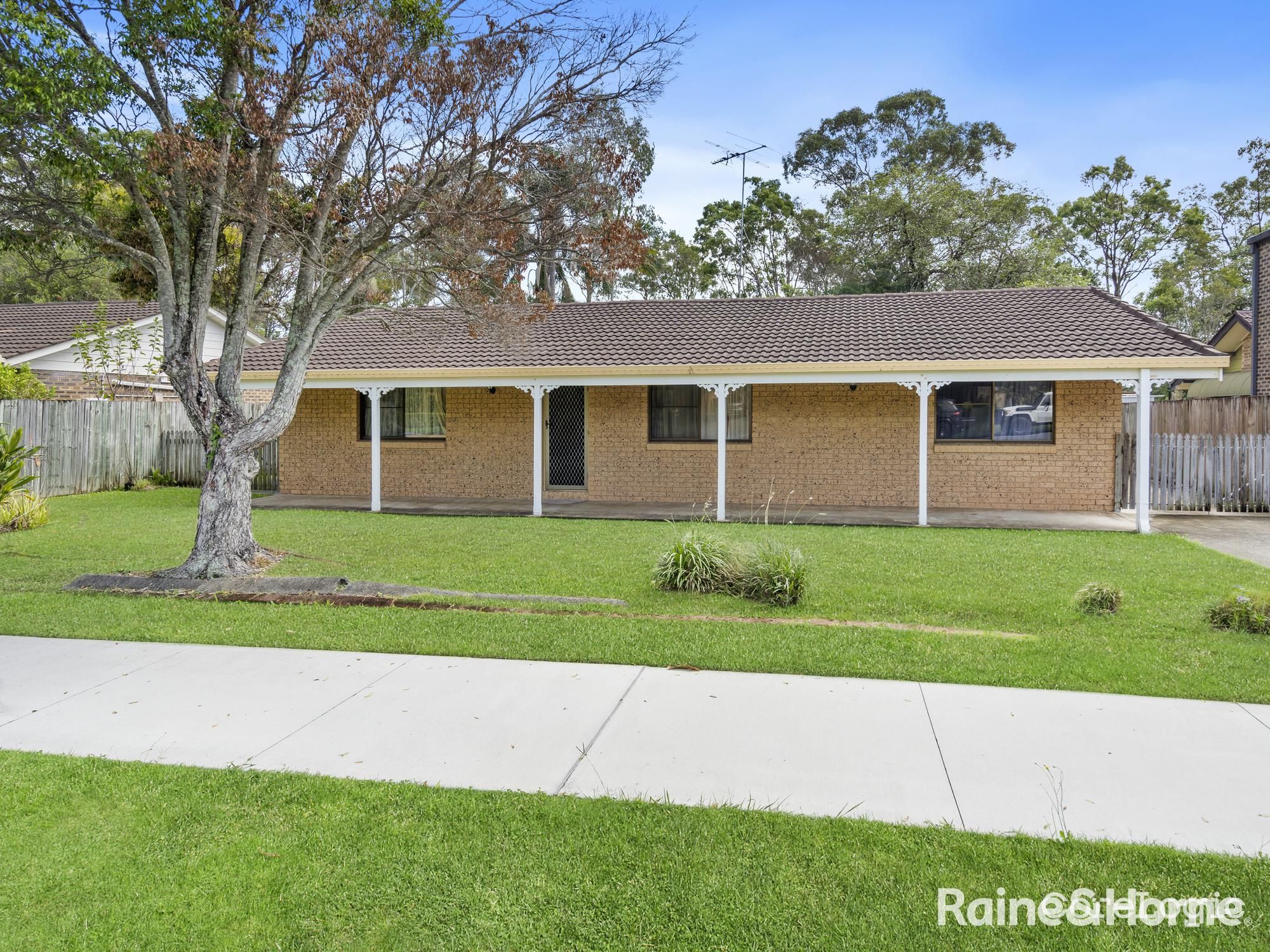 36 Sycamore Pde, Victoria Point, QLD 4165