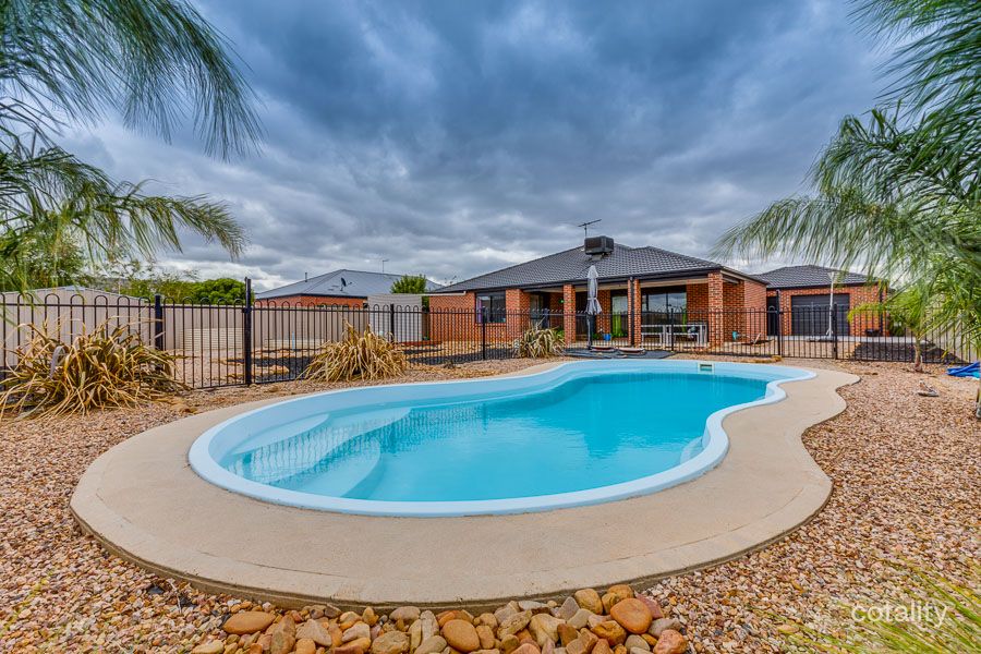 10 Tate St, Darley, VIC 3340