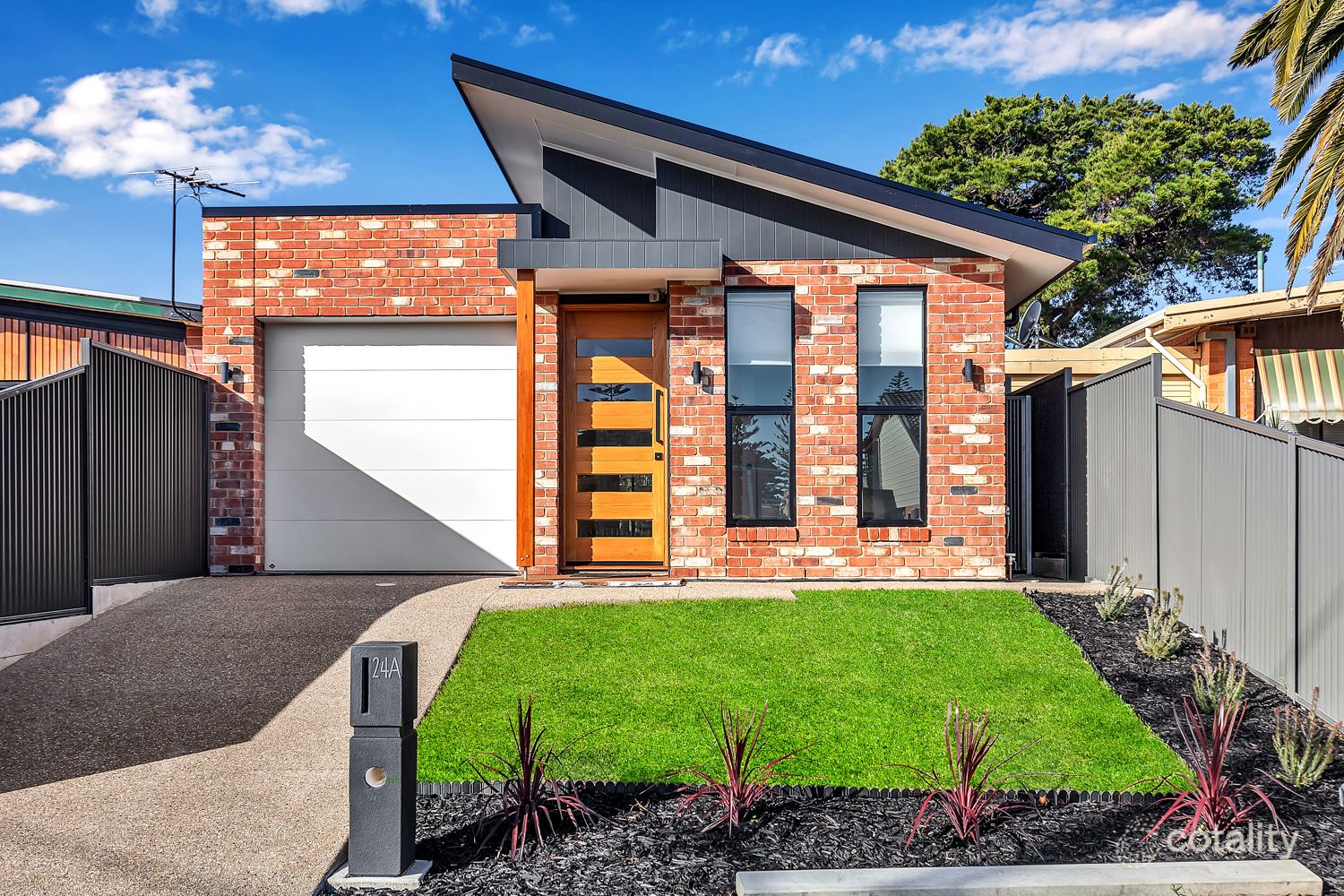 24 Malwa St, Osborne, SA 5017