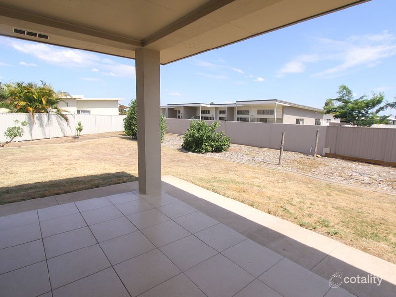 8 Charlton St, Emerald, QLD 4720