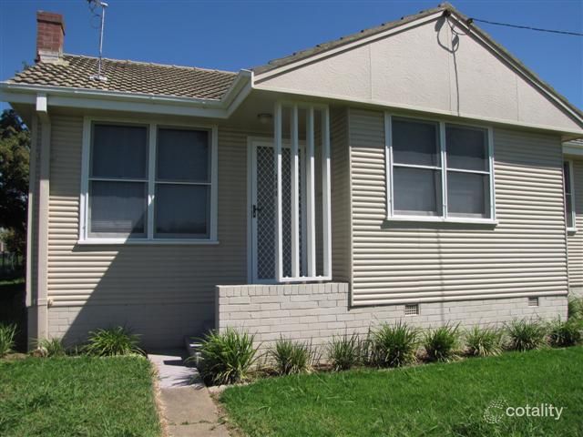 200 Broughton St, Tumut, NSW 2720
