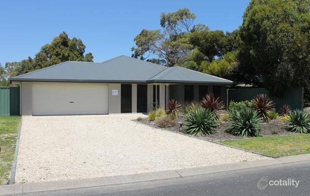 4 Powell Ave, Robe, SA 5276