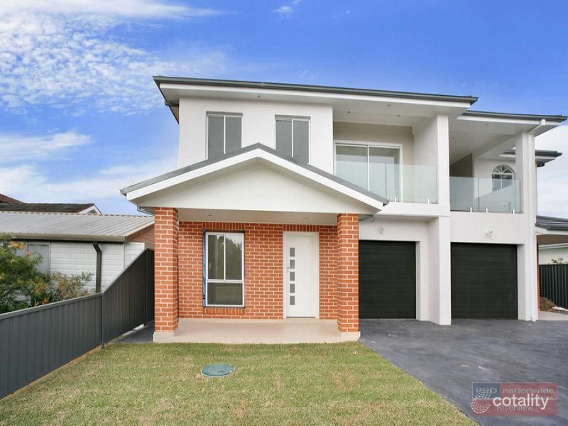 17a Edinburgh Dr, Revesby Heights, NSW 2212