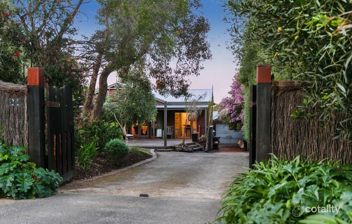 83 Bay Rd, Mount Martha, VIC 3934