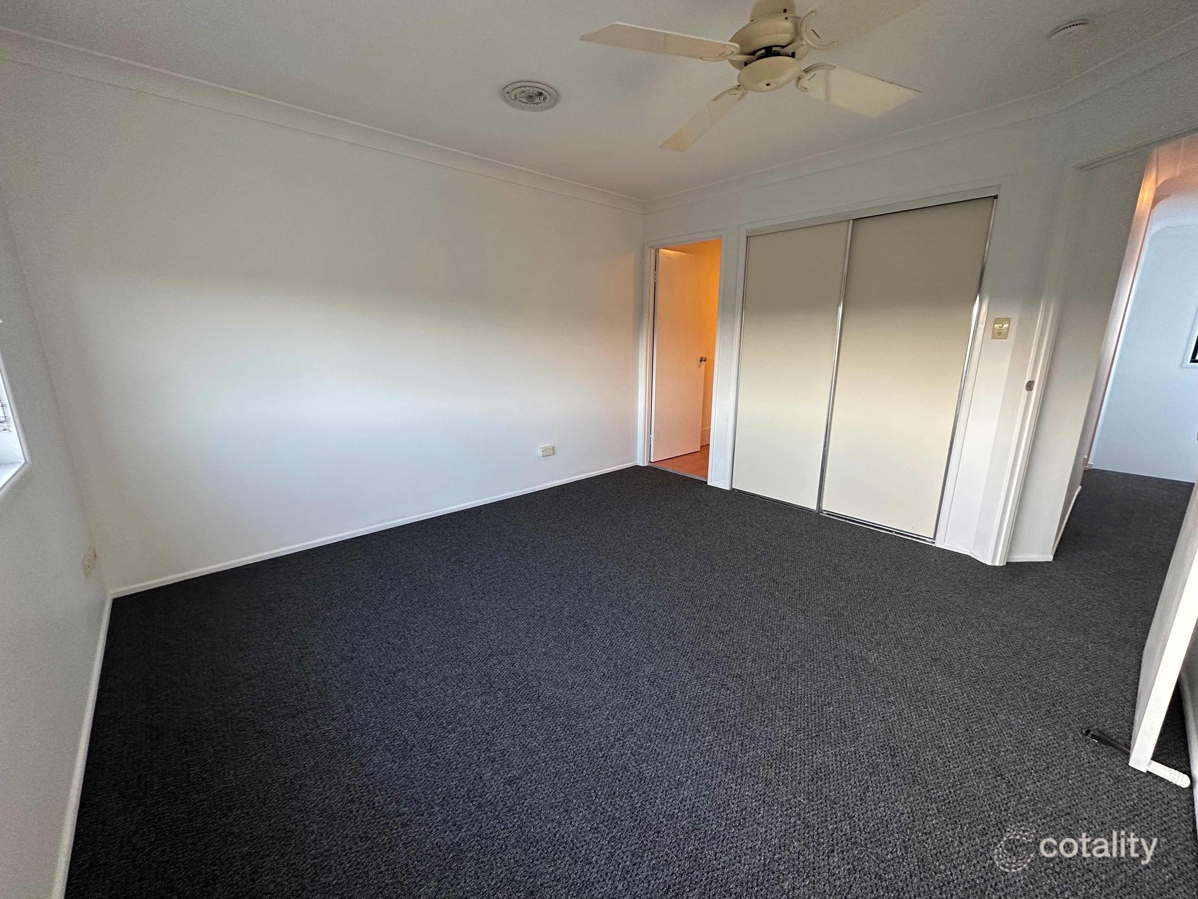 3/2 Concord Cct, Robina, QLD 4226