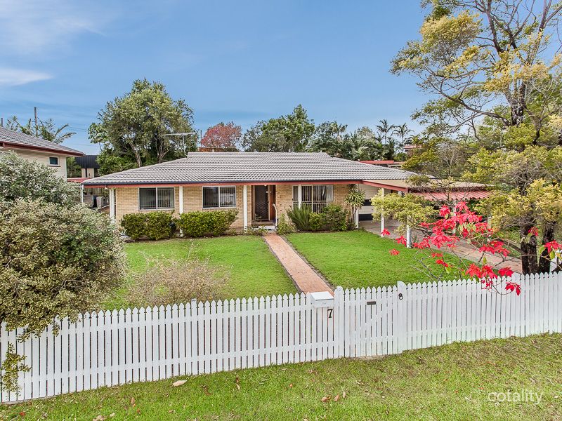 7 Glenlee St, Arana Hills, QLD 4054