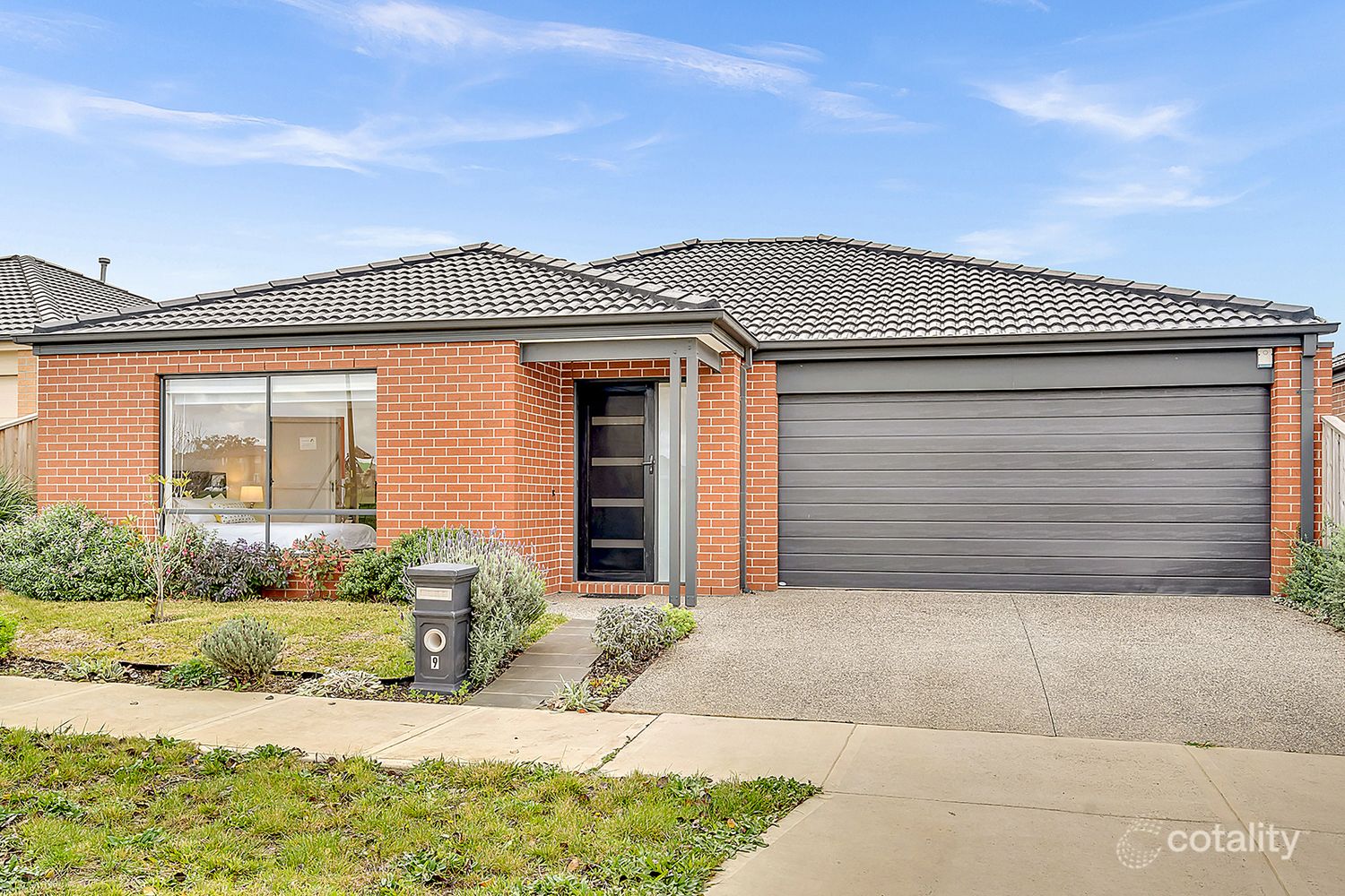 9 Arlington Park Pde, Mickleham, VIC 3064