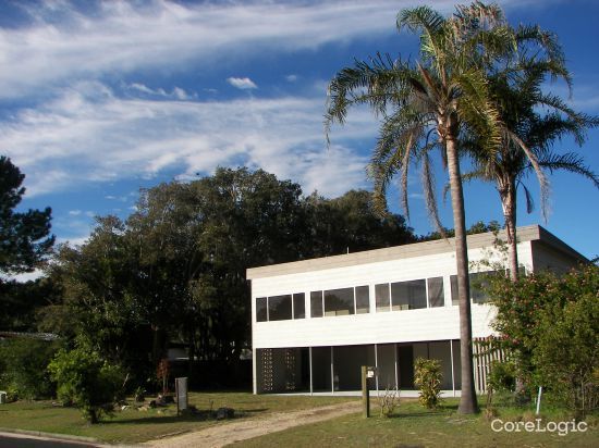 5 Fifteenth Ave, Stuarts Point, NSW 2441